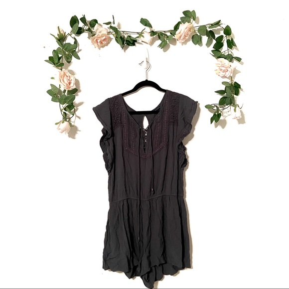 American Eagle Outfitters Dresses & Skirts - American Eagle romper